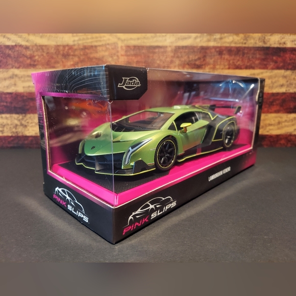 Lamborghini Veneno - Picture 4 of 8